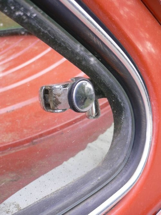 Illustration for article titled 1972 Volkswagen Fastback Down On The Denver Street